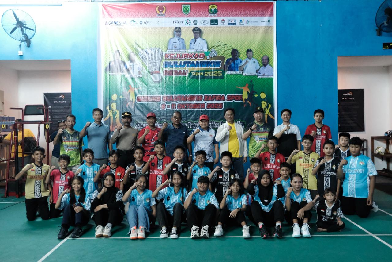 Pembukaan Kejuaraan Bulutangkis Kabupaten Berau 2025, Bupati Berau Apresiasi Semangat Olahraga di Kabupaten Berau